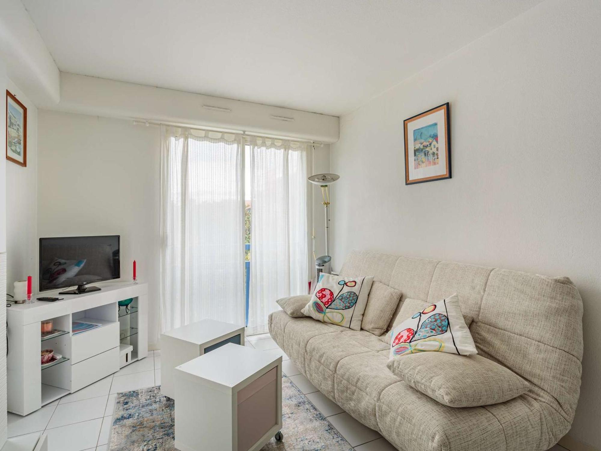 Appartement A 200 M De La Plage Avec Terrasse Et Parking, Au Coeur Des Commerces Et Restaurants - Fr-1-2-426 Hendaye Exterior photo